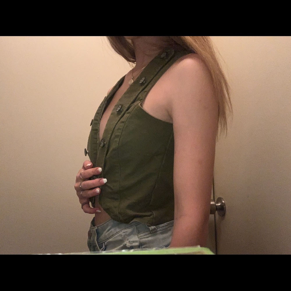 green cropped jean jacket short sleeved